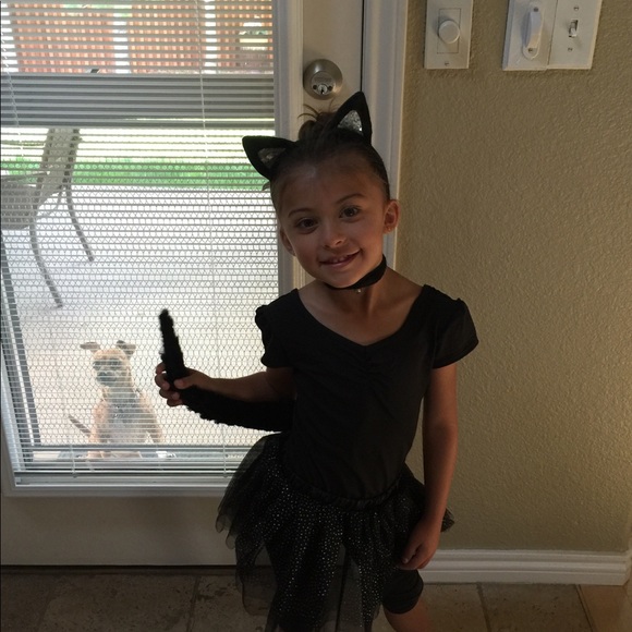 Meet your Posher, Laurie - Picture 3 of 7